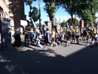 już czoło przekroczyło bramę sanktuarium